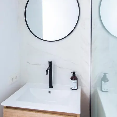 Trendy 2 Bedroom On Perfect Location *