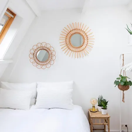 Апартаменты Trendy 2 Bedroom On Perfect Location Амстердам