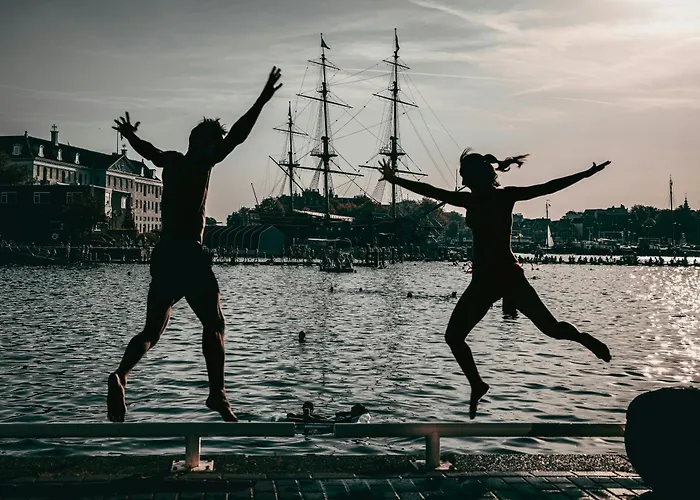 Trendy 2 Bedroom On Perfect Location Lägenhet