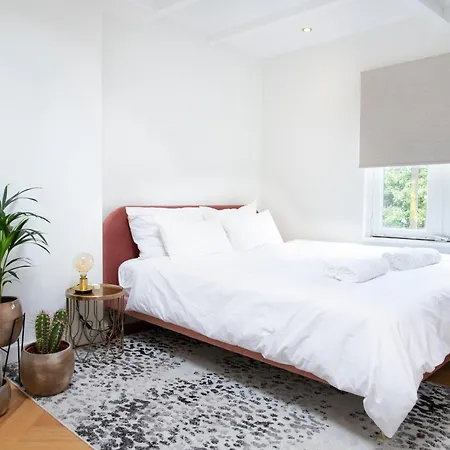 Apartment Trendy 2 Bedroom On Perfect Location Amsterdam