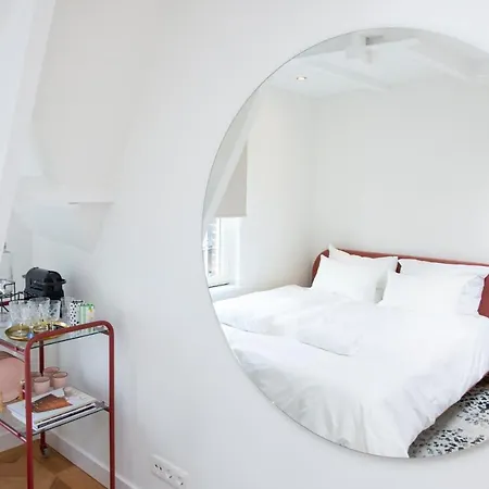 Trendy 2 Bedroom On Perfect Location アパート アムステルダム