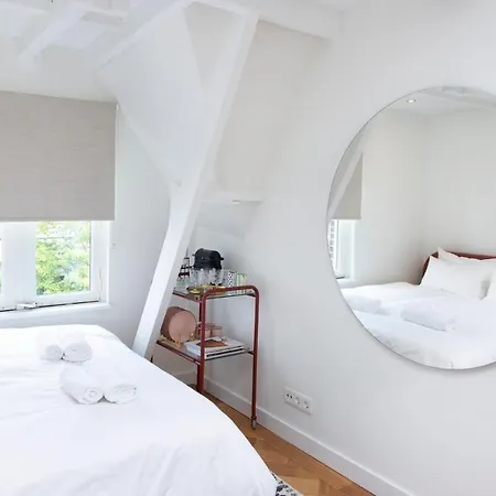 アパート Trendy 2 Bedroom On Perfect Location アムステルダム